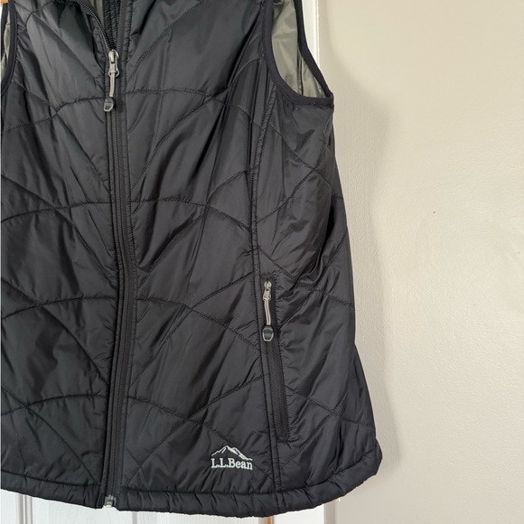 L.L. Bean Puffer Lightweight Black Quilted Vest - Picture 3 of 7